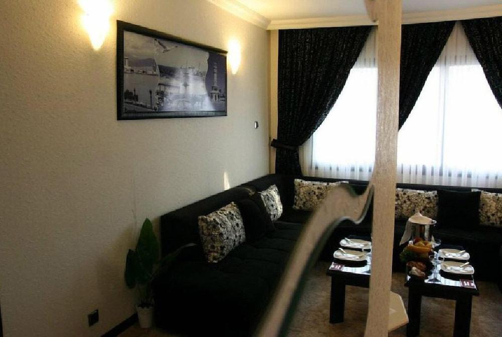 איזמיר Aksan Hotel מראה חיצוני תמונה