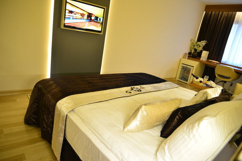 איזמיר Aksan Hotel מראה חיצוני תמונה
