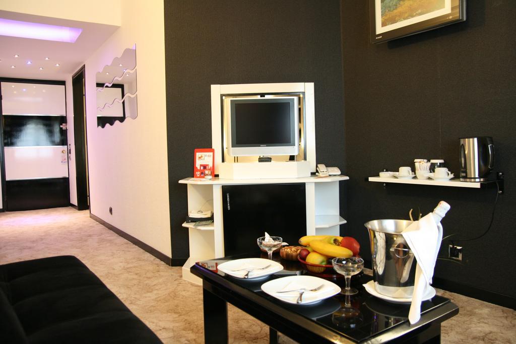 איזמיר Aksan Hotel מראה חיצוני תמונה